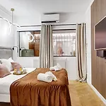 Bluestay 165 - Spacieux Appartement à Paris